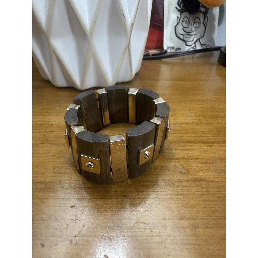 Unique wooden and metal‎ bracelet